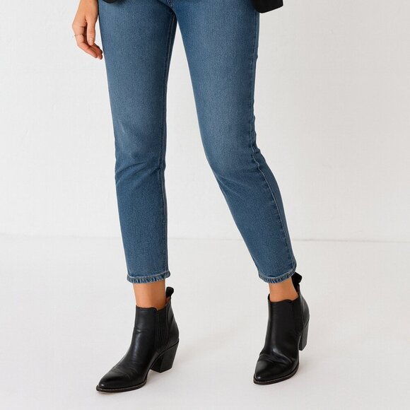 Black Leather Chelsea Western Block Heel Classic Pull-On Ankle Boots Size 8.5 - Picture 1 of 16